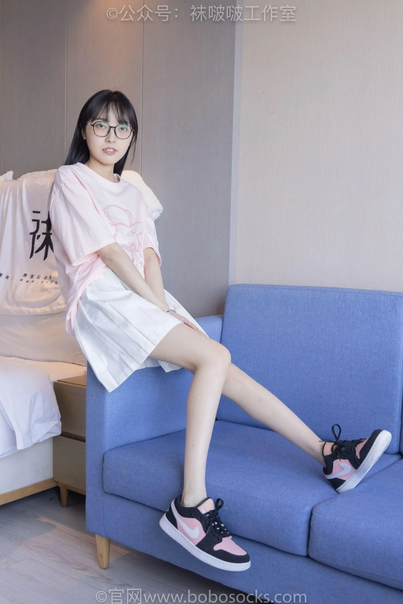 [BoBoSocks袜啵啵]NO.091 稚予-板鞋、淡粉色船袜、黑色船袜、裸足 [148P]插图3